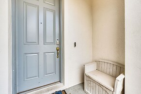 Townhome w/ Lanai & Private Pool: 14 Mi to Disney!