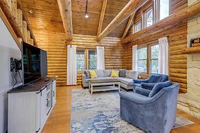 On-site Lake & Gazebo: Cabin in Yellow Springs!