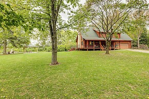 On-site Lake & Gazebo: Cabin in Yellow Springs!