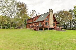 On-site Lake & Gazebo: Cabin in Yellow Springs!