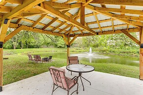 On-site Lake & Gazebo: Cabin in Yellow Springs!