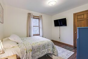 On-site Lake & Gazebo: Cabin in Yellow Springs!
