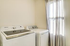 16 Mi to Louisville: Pet-friendly Getaway!