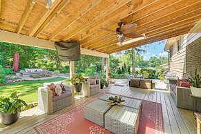 3 Mi to Lake Redman: Home w/ Furnished Pergola!