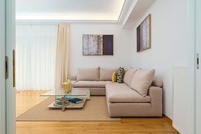 Luxurious Stylish 2 Bd Villa in Voula