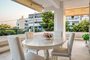 Luxurious Stylish 2 Bd Villa in Voula