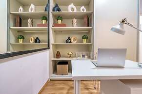 Luxurious Stylish 2 Bd Villa in Voula