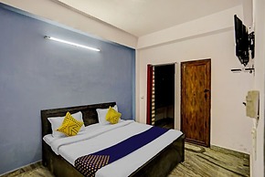 Goroomgo Raj hotel vip Noida