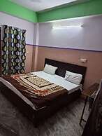 Goroomgo Raj hotel vip Noida