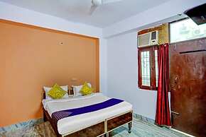 Goroomgo Raj hotel vip Noida