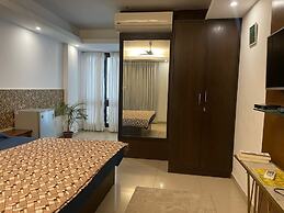 Locals Stay Hauz Khas