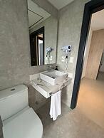 Divina Tower