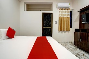 Goroomgo SS Palace Varanasi