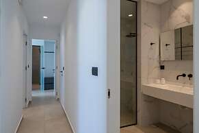 Aethra Grand- Luxury 5-bed Villa 850m From Beach