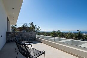 Aethra Grand- Luxury 5-bed Villa 850m From Beach