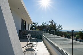 Aethra Grand- Luxury 5-bed Villa 850m From Beach