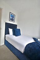 Victoriadock-3bedrooms-1bathroom-wifi-parking