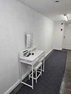 Basement Apartment Near City Centre