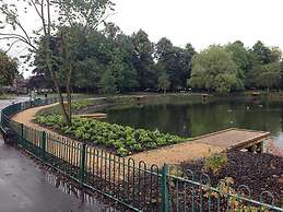 Basement Apartment Near City Centre