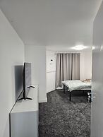 Basement Apartment Near City Centre