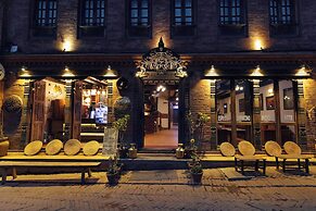 Vajra Boutique Hotel