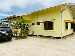 Tropical Paradise in Paramaribo 3 - Room House