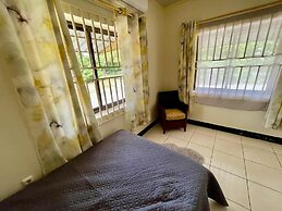 Tropical Paradise in Paramaribo 3 - Room House