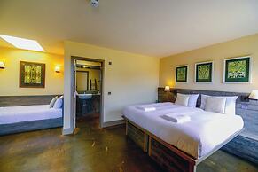West Lexham Wellness and Retreat Centre