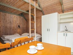 Cabin for 4 Persons in Camping Resort, Pandrup