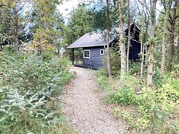 Cabin in Camping Resort-shared Bathroom