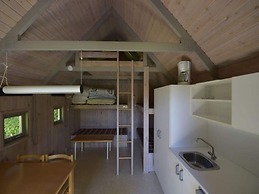 Cabin in Camping Resort-shared Bathroom
