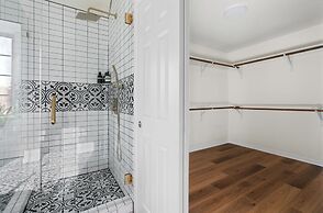 The Mad Hatter Heated Pool Gameroom