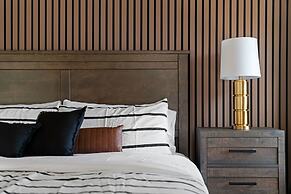 The Mad Hatter Heated Pool Gameroom