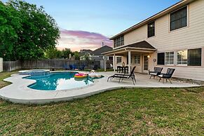 The Mad Hatter Heated Pool Gameroom