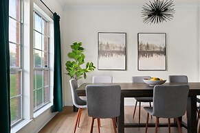 The Mad Hatter Heated Pool Gameroom