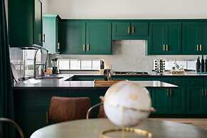 The Mad Hatter Heated Pool Gameroom