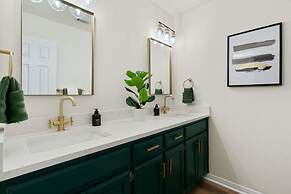 The Mad Hatter Heated Pool Gameroom