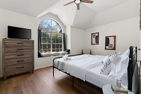 The Mad Hatter Heated Pool Gameroom