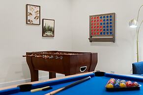 The Mad Hatter Heated Pool Gameroom