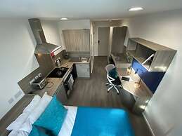 Student Only Hollis Croft