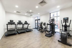 Student Only Hollis Croft