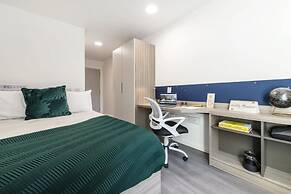 Student Only Hollis Croft