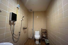 Noah’s Ark Cannabis Bar Restaurant Hostel