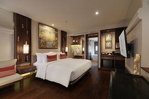 Akira Thaphae Hotel