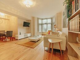 Luxe Living in Sheffield City by Avo Apartment