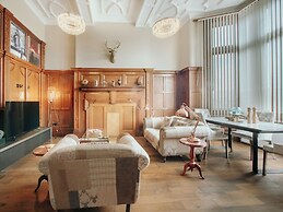 Outstanding Massive Apartment With Character