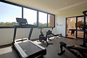 Oasis Yaaxlum Studios lock off