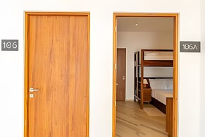 Oasis Yaaxlum Studios lock off