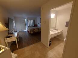 Granby River Inn  Suites