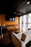 Hotel coyote